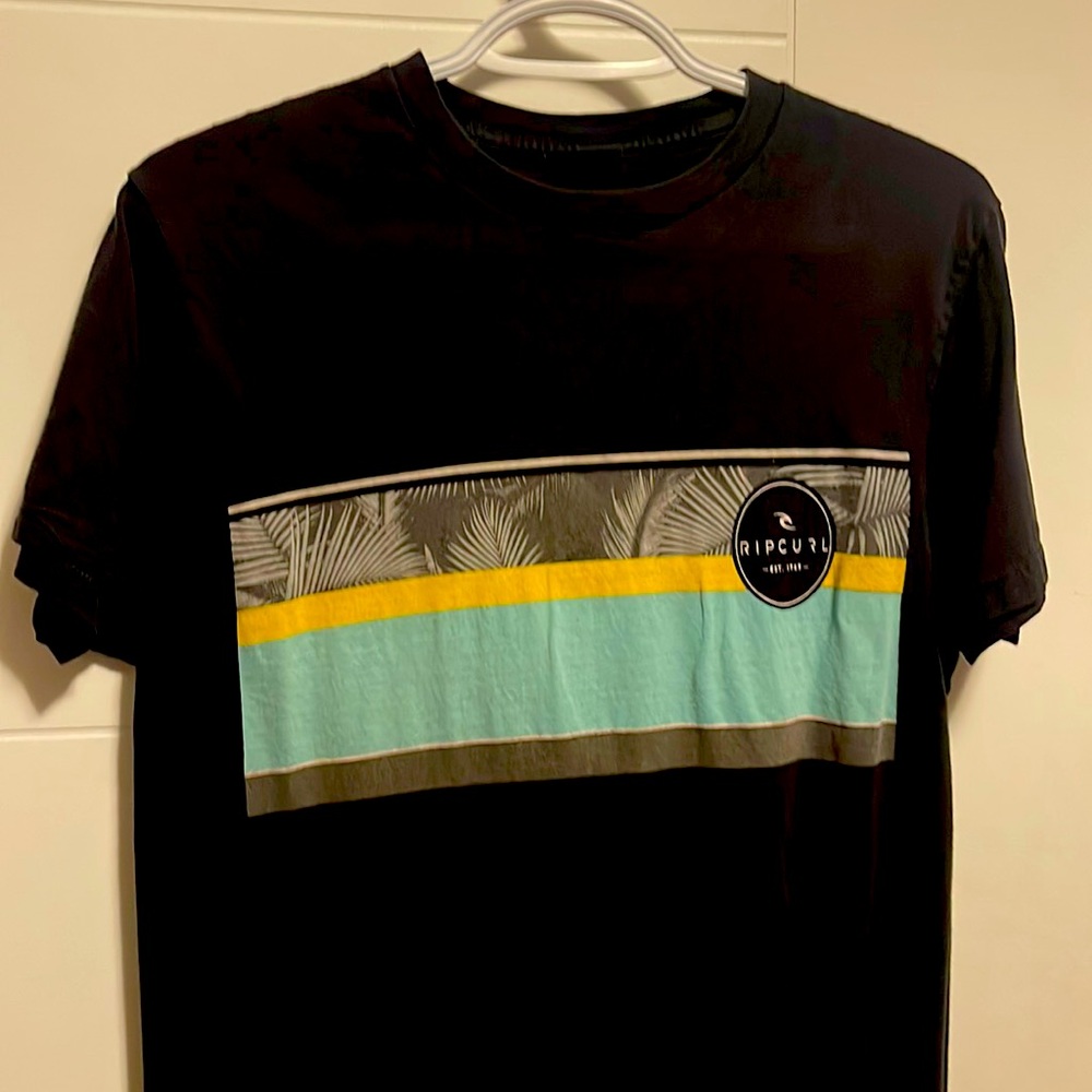 Black rip curl shirt